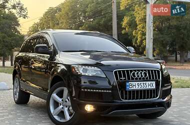 Внедорожник / Кроссовер Audi Q7 2011 в 