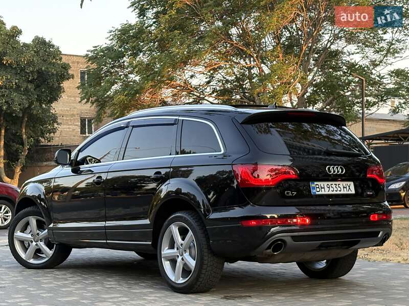 Внедорожник / Кроссовер Audi Q7 2011 в Одессе