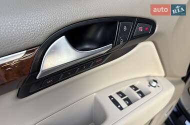 Внедорожник / Кроссовер Audi Q7 2011 в 