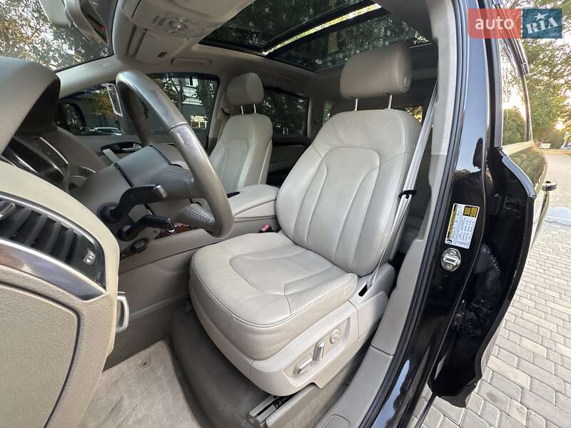Внедорожник / Кроссовер Audi Q7 2011 в Одессе