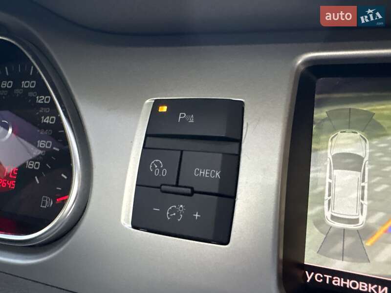 Внедорожник / Кроссовер Audi Q7 2011 в Одессе
