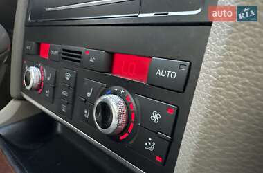 Внедорожник / Кроссовер Audi Q7 2011 в 
