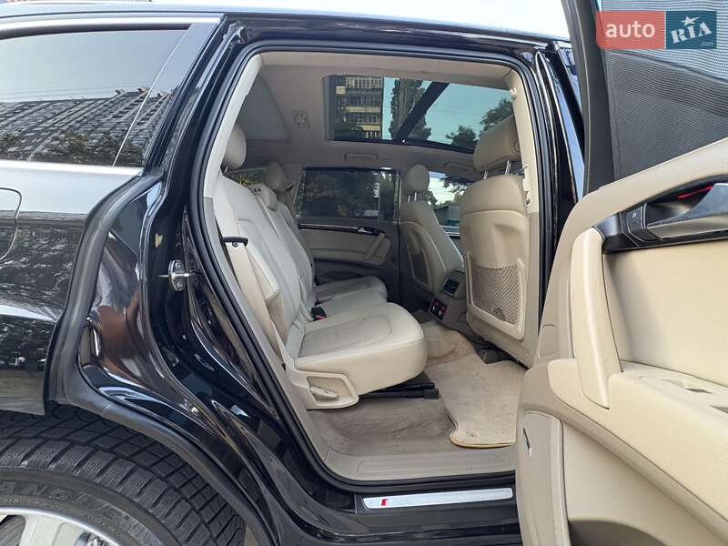 Внедорожник / Кроссовер Audi Q7 2011 в Одессе