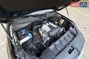 Внедорожник / Кроссовер Audi Q7 2011 в 