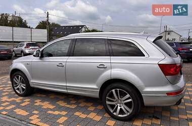 Внедорожник / Кроссовер Audi Q7 2015 в 