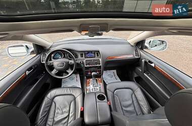 Внедорожник / Кроссовер Audi Q7 2015 в 