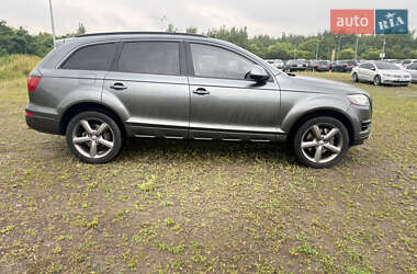 Внедорожник / Кроссовер Audi Q7 2015 в 