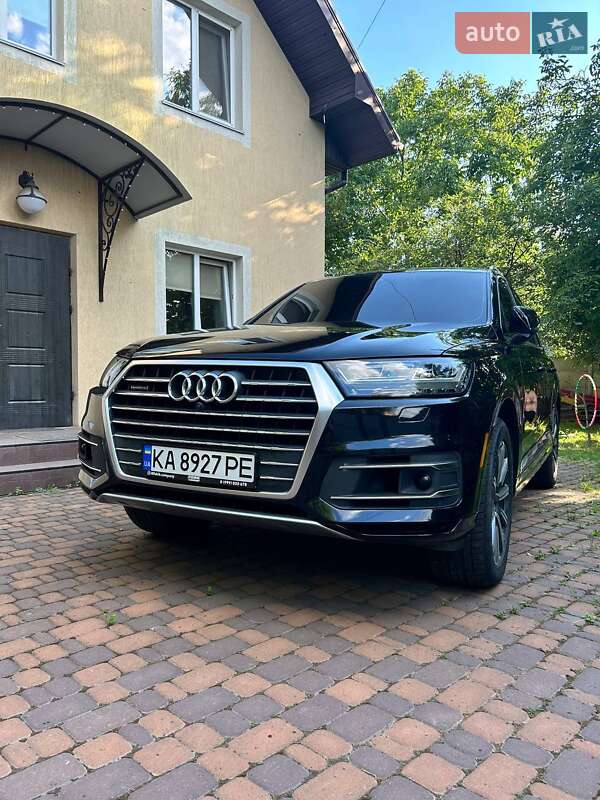 Внедорожник / Кроссовер Audi Q7 2017 в Киеве