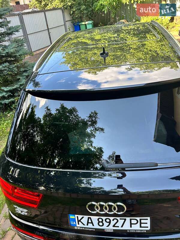 Внедорожник / Кроссовер Audi Q7 2017 в Киеве