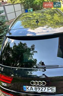 Позашляховик / Кросовер Audi Q7 2017 в 