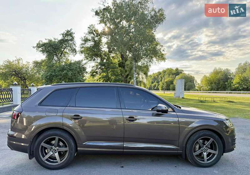Внедорожник / Кроссовер Audi Q7 2018 в Звягеле фото 8 Внедорожник / Кроссовер Audi Q7 2018 в Звягеле
