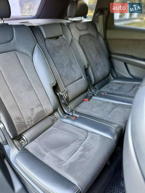 Внедорожник / Кроссовер Audi Q7 2018 в Звягеле фото 27 Внедорожник / Кроссовер Audi Q7 2018 в Звягеле