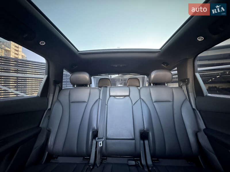 Внедорожник / Кроссовер Audi Q7 2016 в Киеве