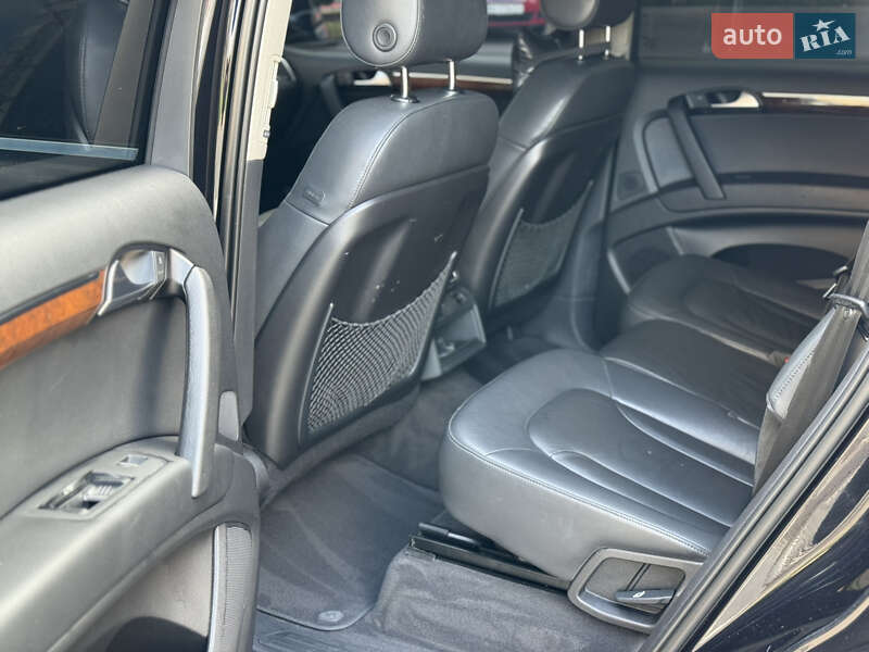 Позашляховик / Кросовер Audi Q7 2012 в Тернополі