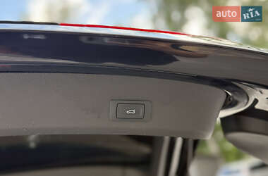 Внедорожник / Кроссовер Audi Q7 2012 в 