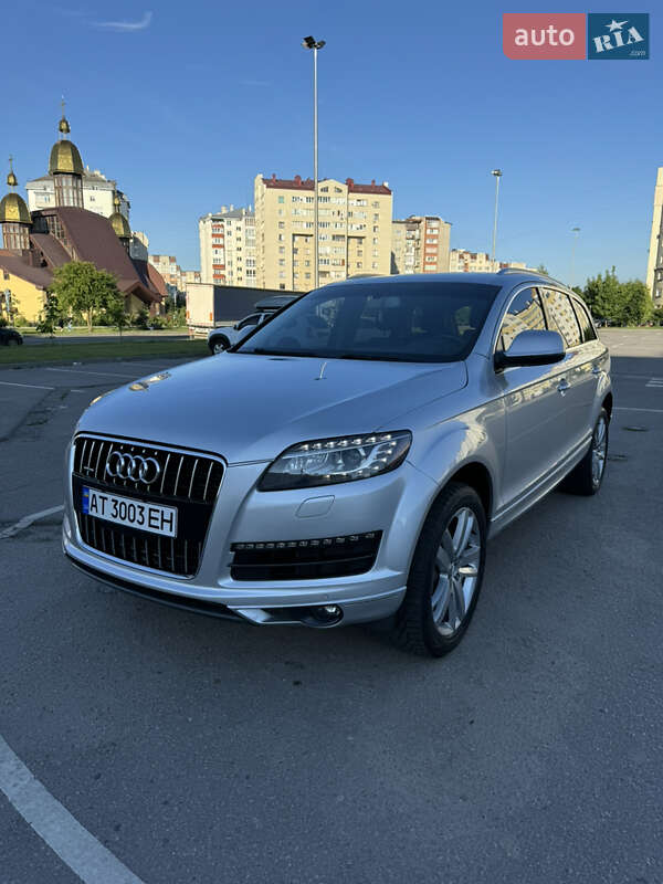 Внедорожник / Кроссовер Audi Q7 2013 в 