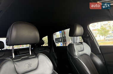 Внедорожник / Кроссовер Audi Q7 2015 в 