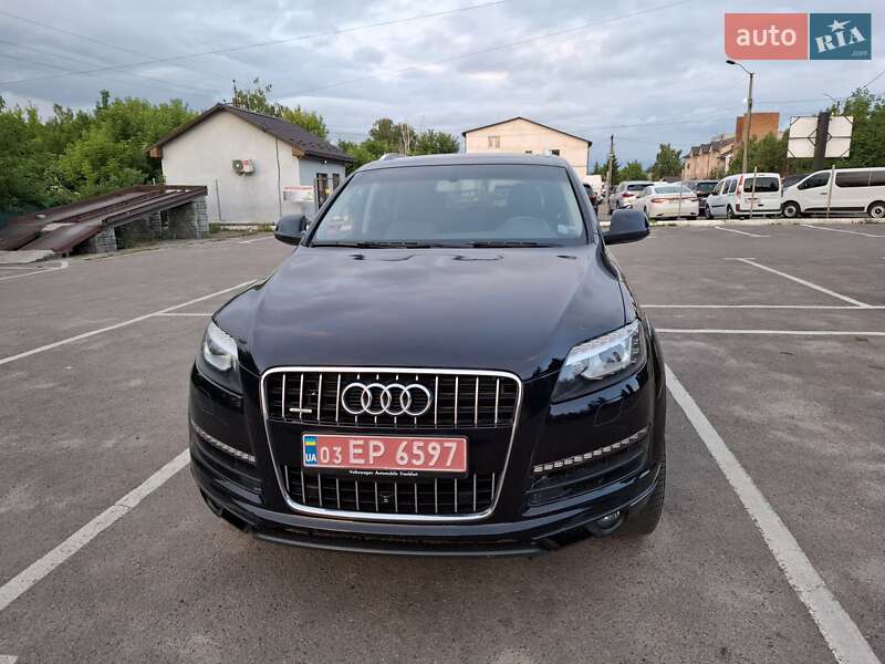 Позашляховик / Кросовер Audi Q7 2014 в Дубні