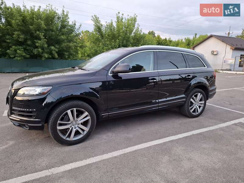 Позашляховик / Кросовер Audi Q7 2014 в Дубні