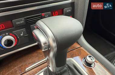 Позашляховик / Кросовер Audi Q7 2013 в 