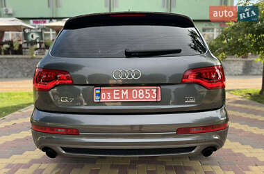Внедорожник / Кроссовер Audi Q7 2011 в 