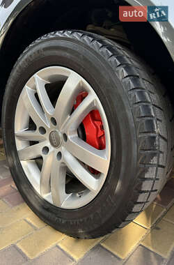 Внедорожник / Кроссовер Audi Q7 2011 в 