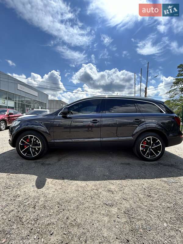 Внедорожник / Кроссовер Audi Q7 2006 в Сумах