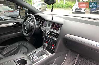 Внедорожник / Кроссовер Audi Q7 2013 в 