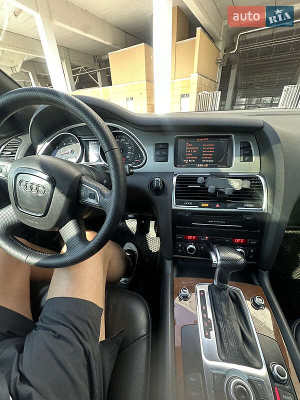 Внедорожник / Кроссовер Audi Q7 2010 в Львове