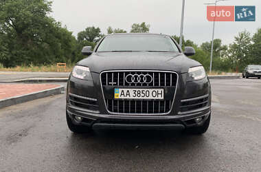 Внедорожник / Кроссовер Audi Q7 2013 в 