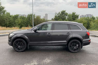 Позашляховик / Кросовер Audi Q7 2013 в Києві