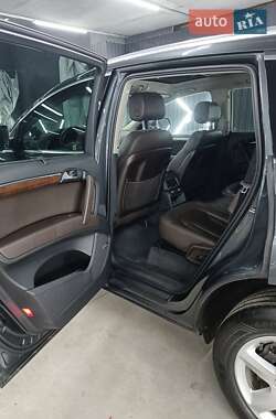 Внедорожник / Кроссовер Audi Q7 2012 в 
