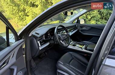 Внедорожник / Кроссовер Audi Q7 2020 в 