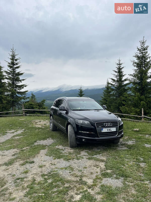 Внедорожник / Кроссовер Audi Q7 2009 в Киеве