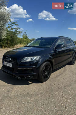 Внедорожник / Кроссовер Audi Q7 2013 в 