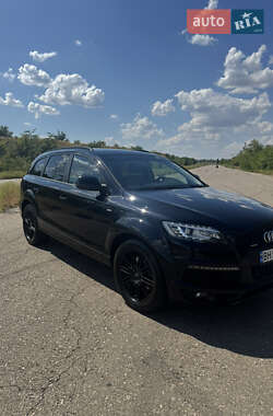 Внедорожник / Кроссовер Audi Q7 2013 в 