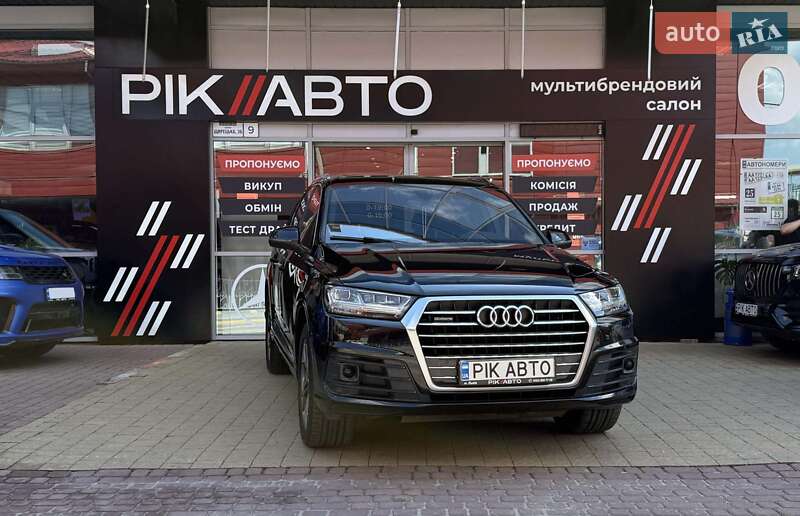 Позашляховик / Кросовер Audi Q7 2016 в 