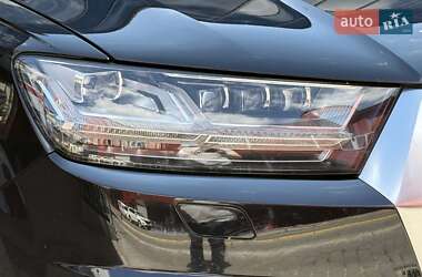 Позашляховик / Кросовер Audi Q7 2016 в 