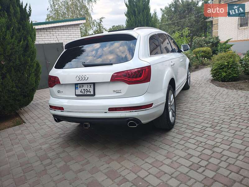 Внедорожник / Кроссовер Audi Q7 2014 в Запорожье