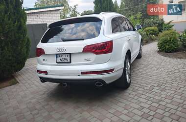 Внедорожник / Кроссовер Audi Q7 2014 в 