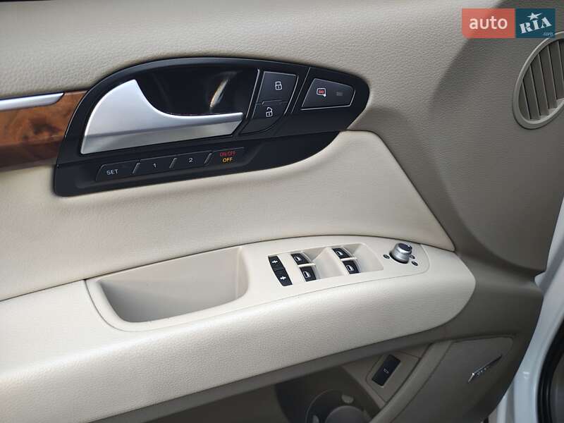 Внедорожник / Кроссовер Audi Q7 2014 в Запорожье