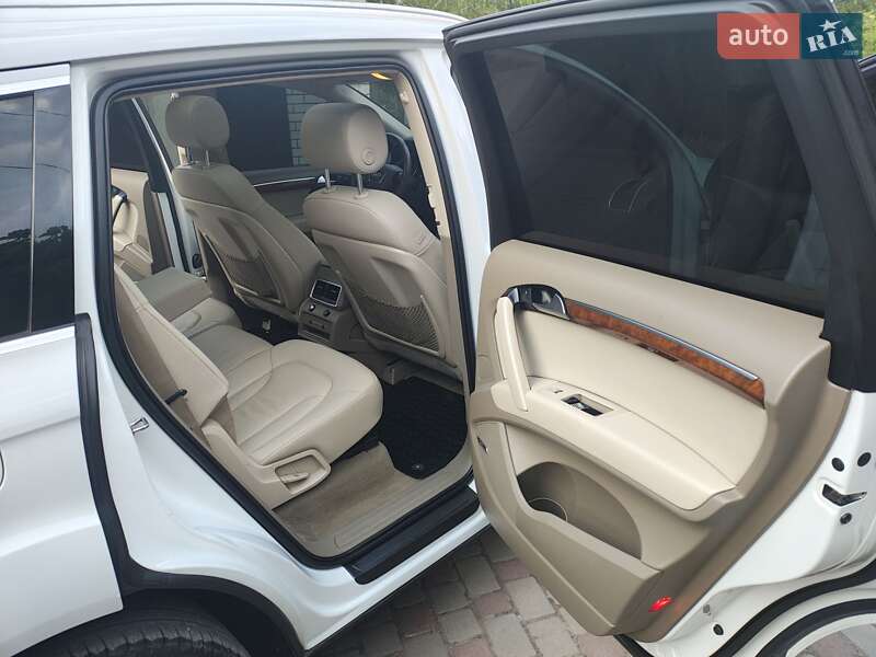 Внедорожник / Кроссовер Audi Q7 2014 в Запорожье