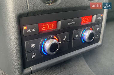 Позашляховик / Кросовер Audi Q7 2010 в 