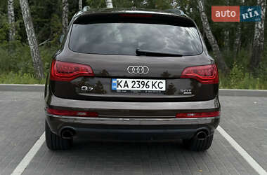 Внедорожник / Кроссовер Audi Q7 2013 в 