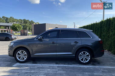 Внедорожник / Кроссовер Audi Q7 2018 в 