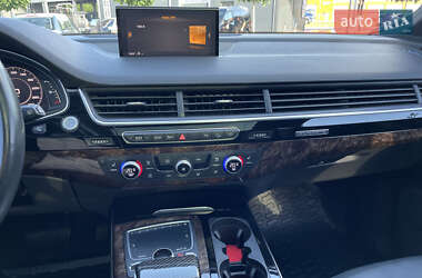 Внедорожник / Кроссовер Audi Q7 2018 в 