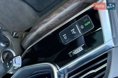 Внедорожник / Кроссовер Audi Q7 2020 в 