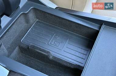 Внедорожник / Кроссовер Audi Q7 2020 в 