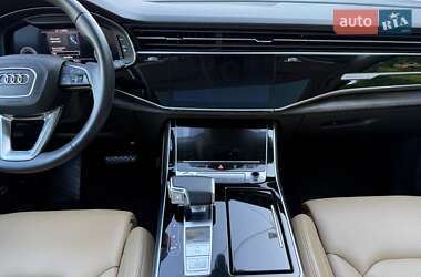 Внедорожник / Кроссовер Audi Q7 2020 в 