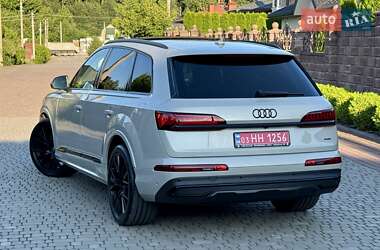 Внедорожник / Кроссовер Audi Q7 2020 в 